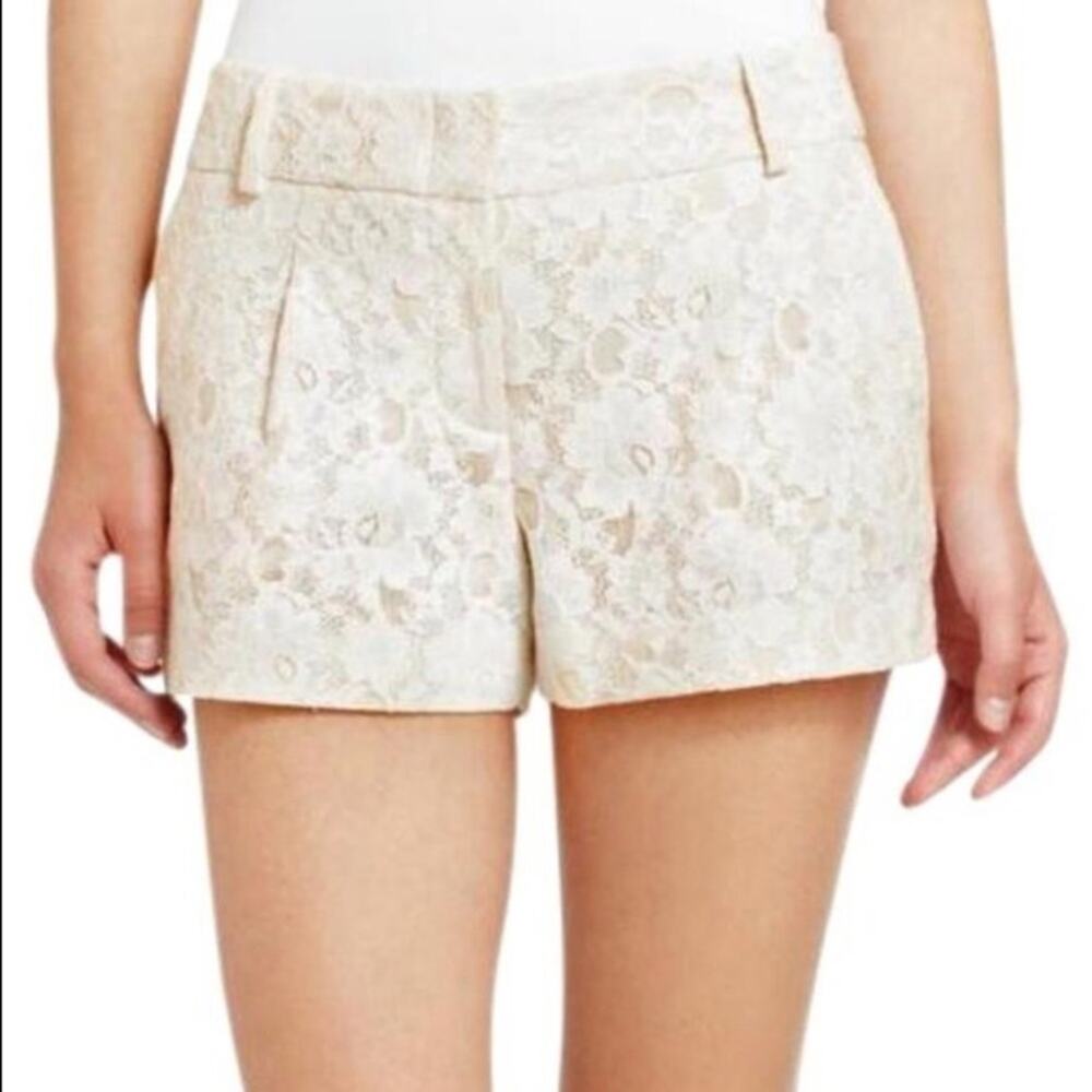 BCBGMaxAzria Pia Shorts Lace Off-White